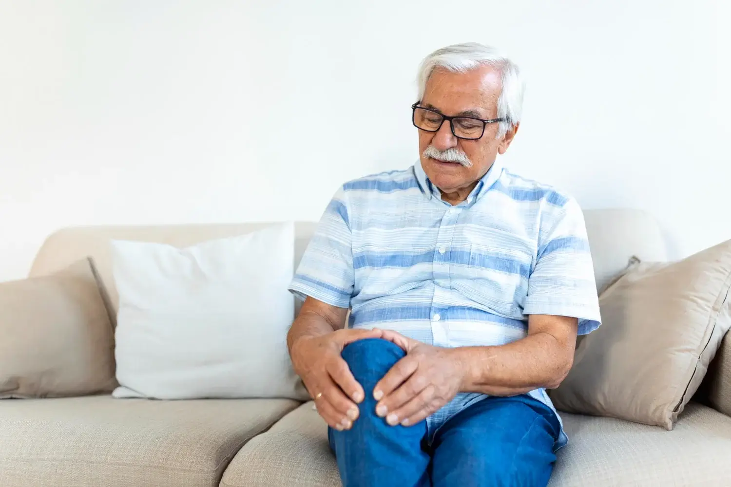 joint pain elder person